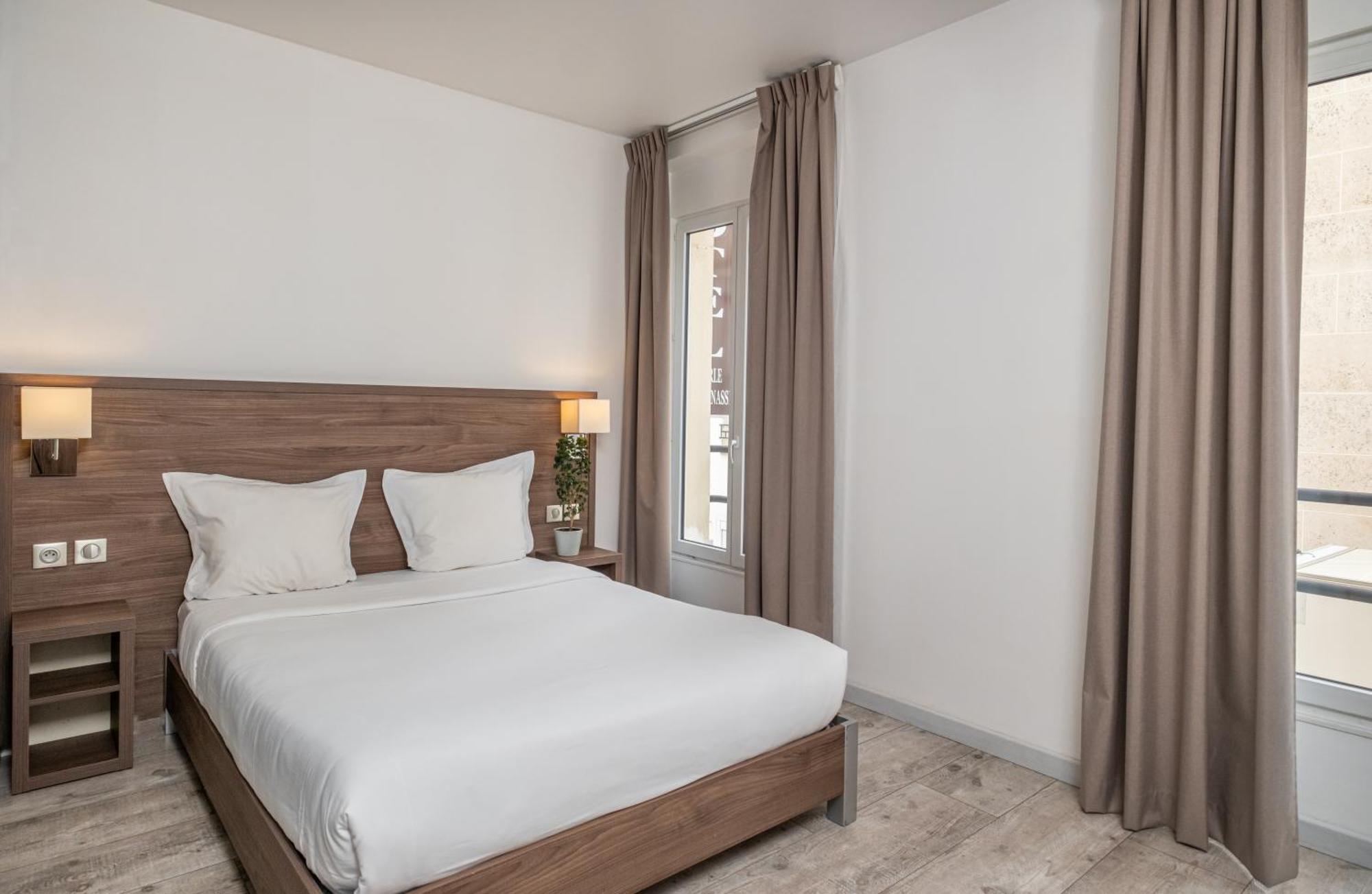 Hotel la Perle Montparnasse Paris Bagian luar foto