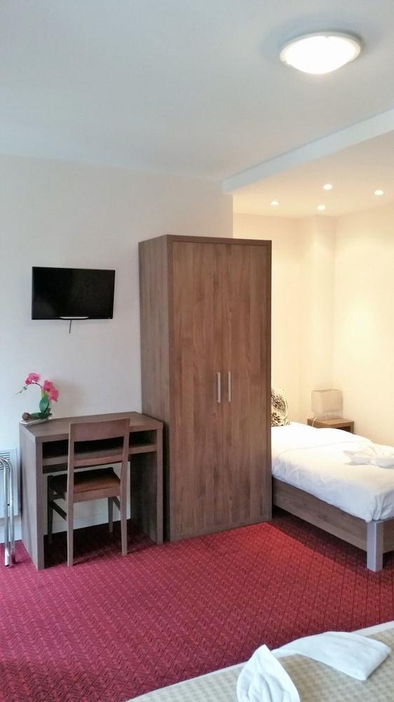 Hotel la Perle Montparnasse Paris Bagian luar foto
